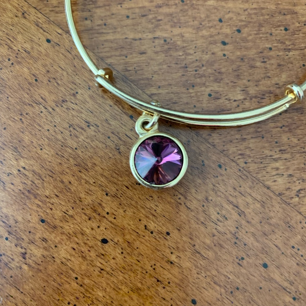 Gold gem bracelet